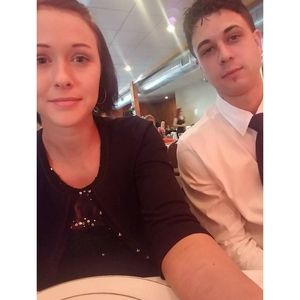 Meet your Posher, Kira